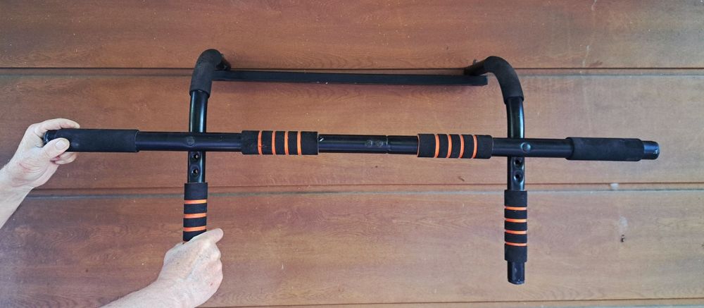 Drążek do podciągania, pompek Delta Sport