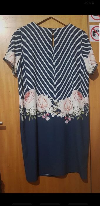 Vestido florido azu, brancol e rosa