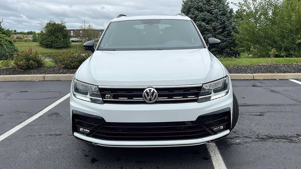 Volkswagen Tiguan      2021