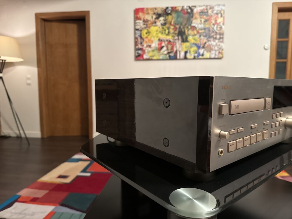 Gravador DAT Teac R10