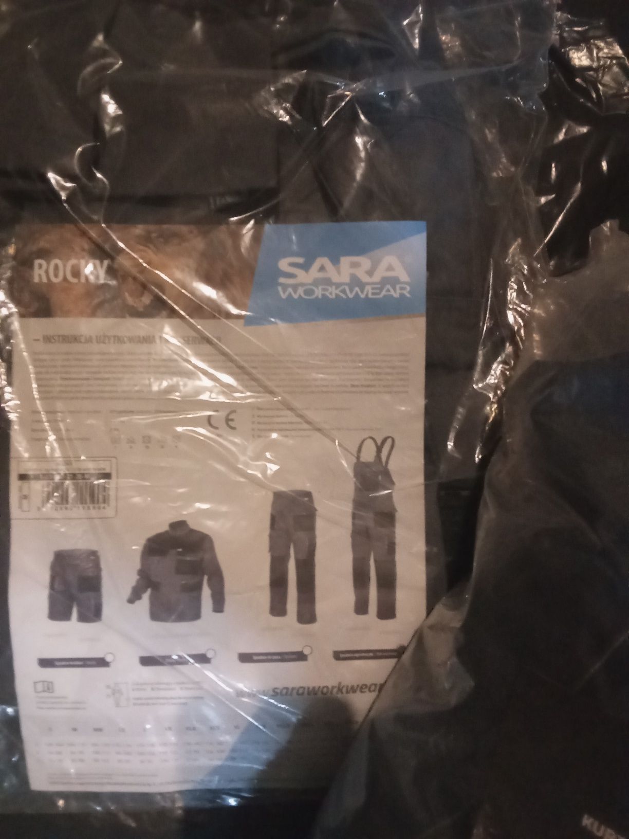 Sprzedam komplet ubrań roboczych z firmy Sara
