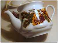 Porcelanowy dzbanuszek dzbanek do parzenia herbaty Rechitsa