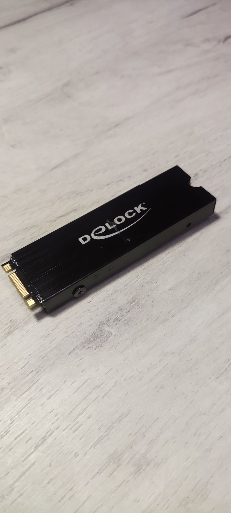 Adapter konwerter M.2 2280 Key B+M męski do 5x SATA Delock 64051