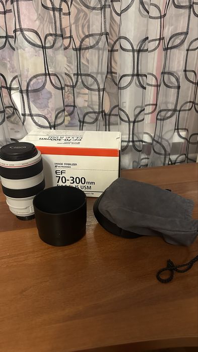 Canon EF 70-300mm f/4-5.6L IS USM