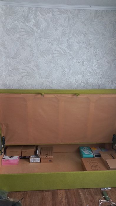 Диван полутора спальный в хорошем состоянии