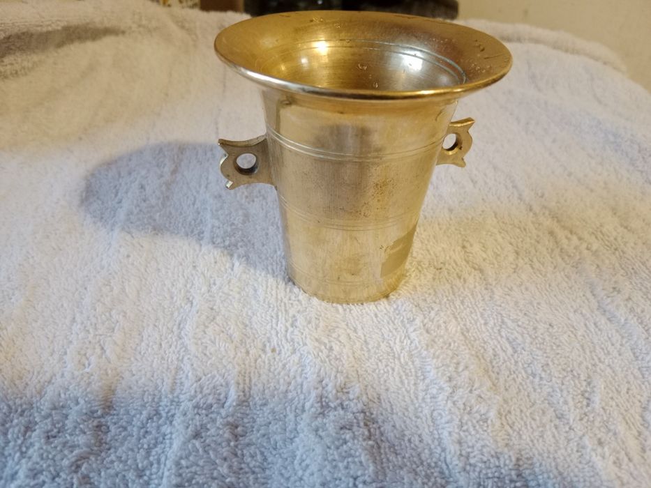 Sprzedam mosiężny możdzierz