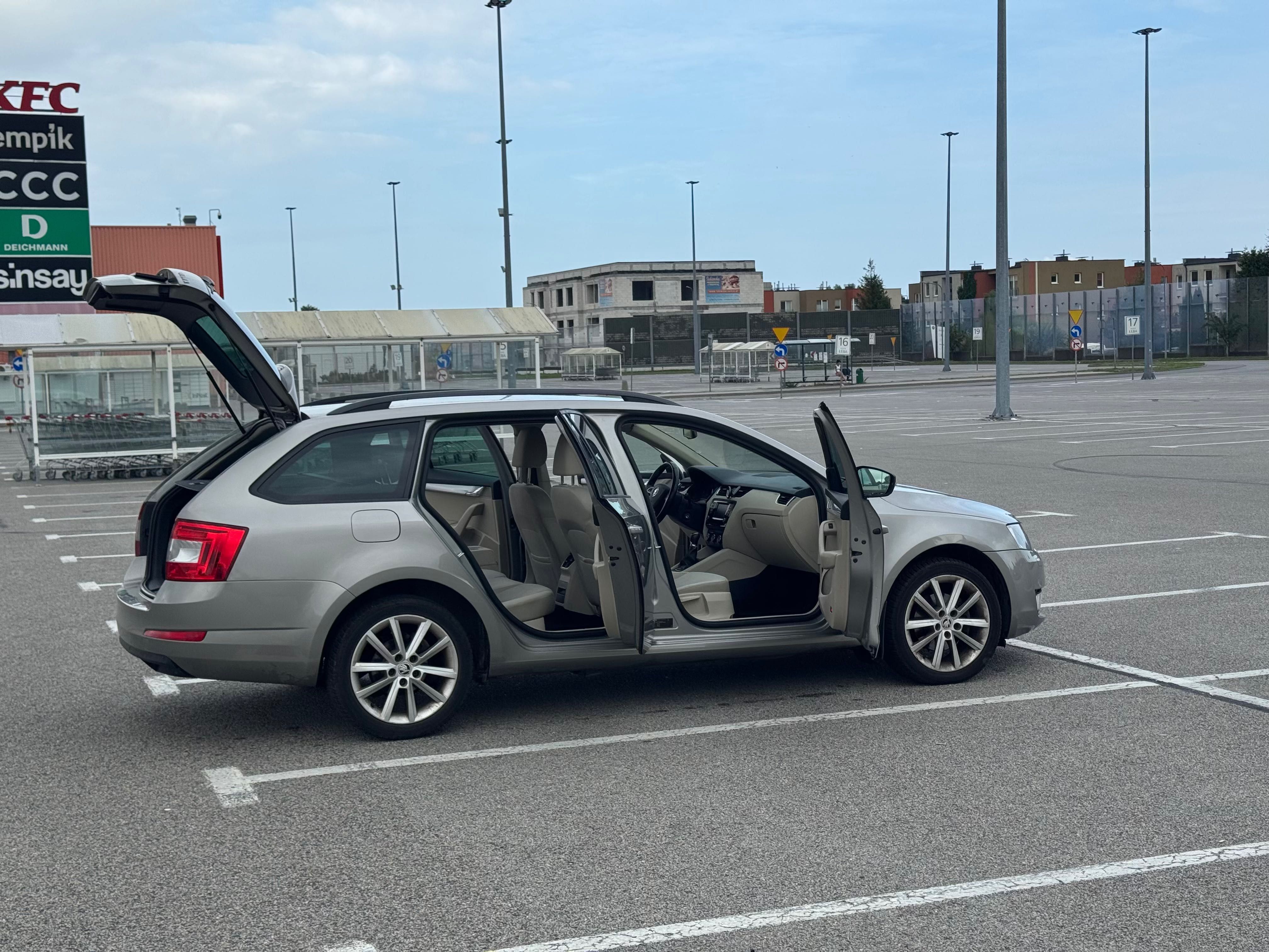 Skoda Octavia Combi 2.0 Tdi Elegance, 150 KM, manual
