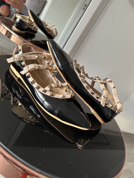 Baleriny Valentino Garavani z ozdobnymi nitami 38 ćwieki lakierowane