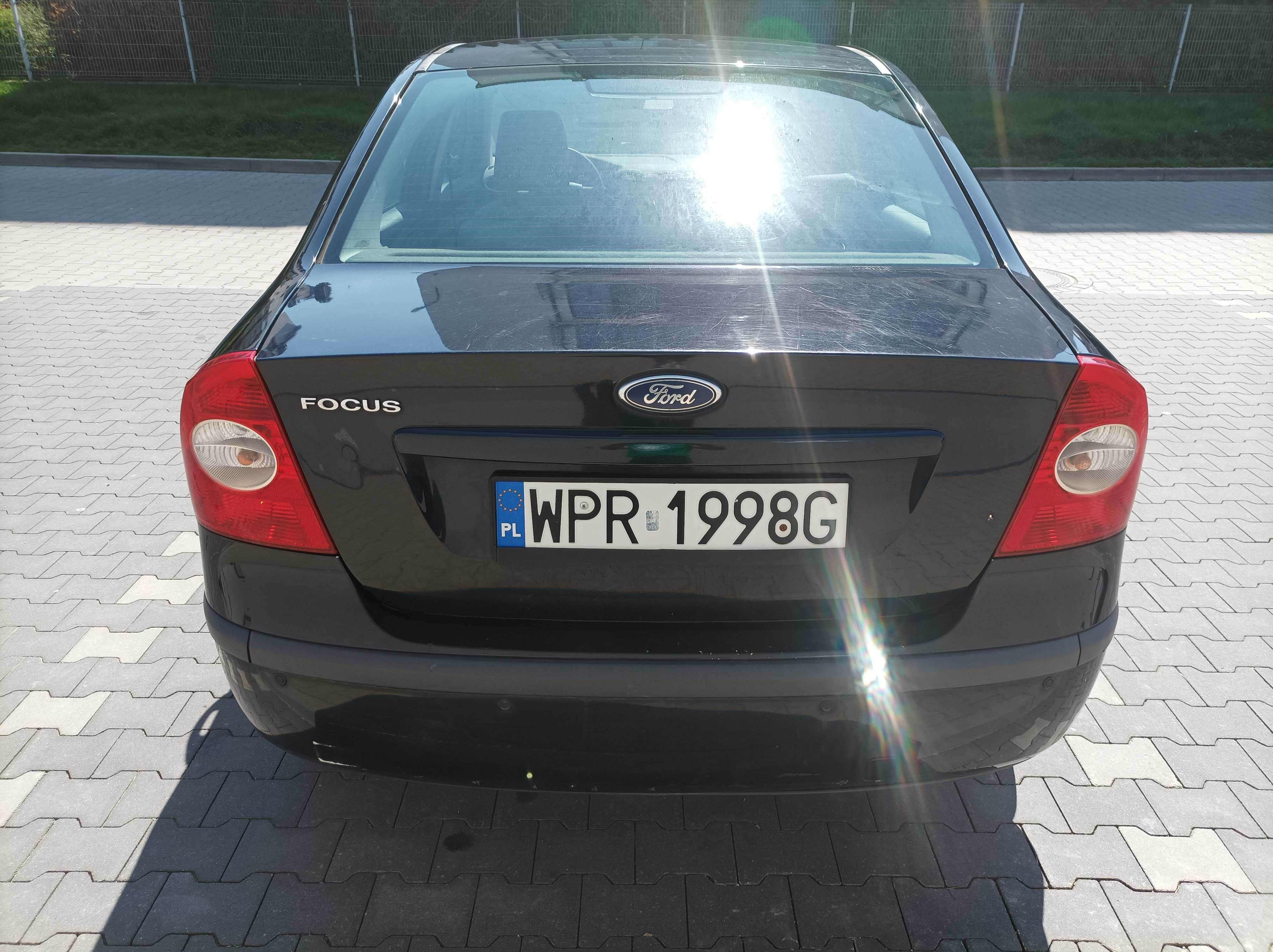 FORD FOCUS MK2 1.6 benzyna, mały przbieg, krajowy