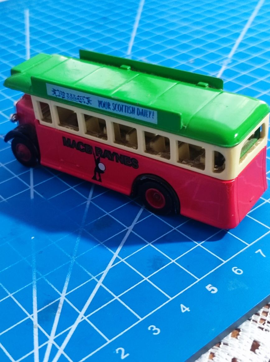 Lledo Model angielskiego autobusu