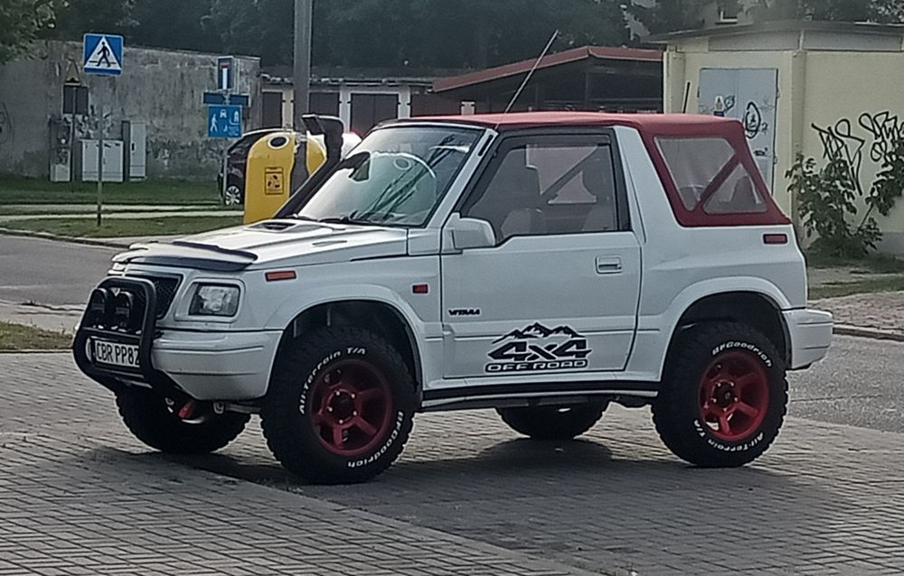 Suzuki Vitara 2,0 16 v automat cabrio