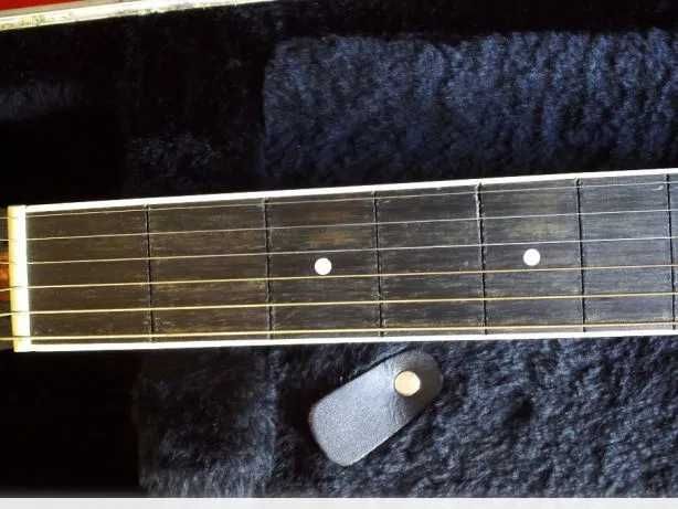 Guitarra Eletrificada APC aço (falta colocar trastes)