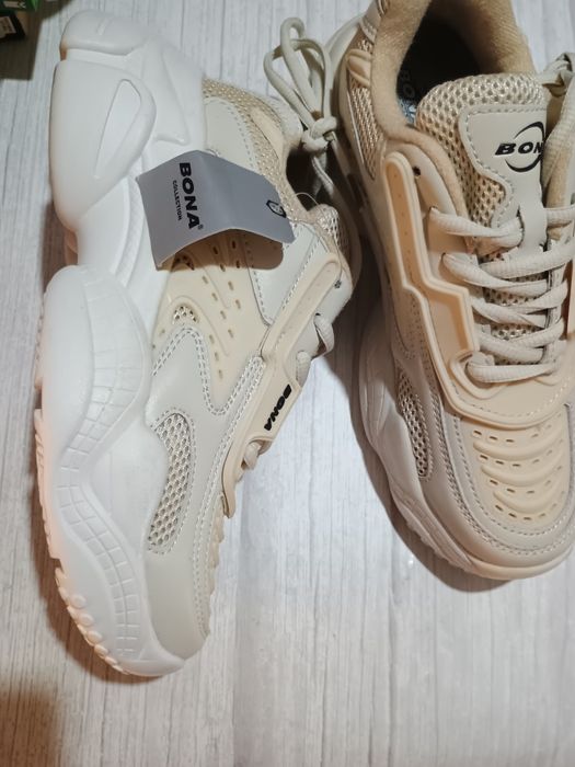 Кросівки Bona беж