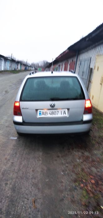 Продам Фольксваген Гольф 2000 р , газ.бенз.