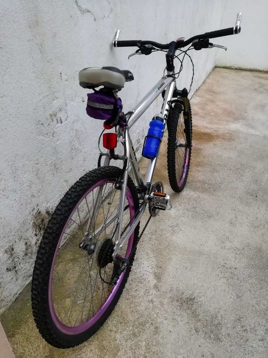 Bicicleta em Alumínio - roda 26