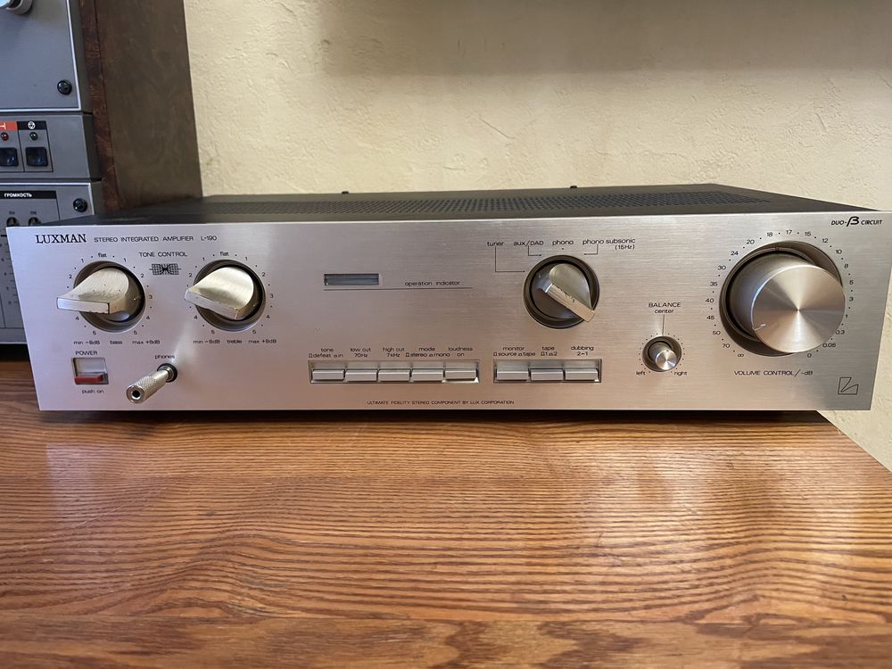 Усилитель Luxman L-190