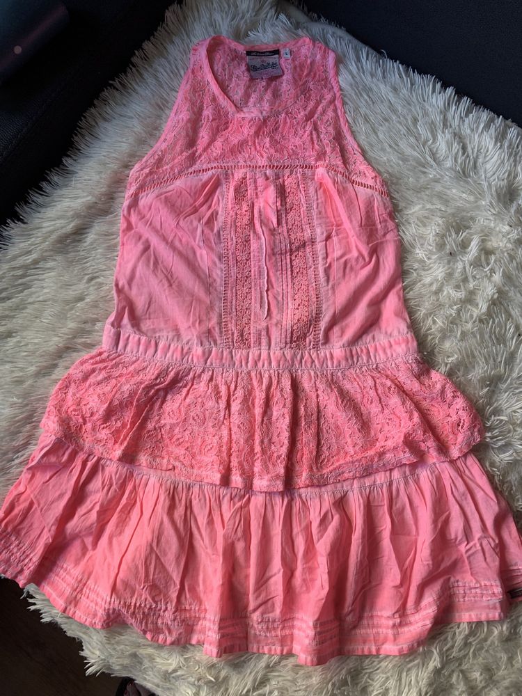 Nowa Superdry logowana
