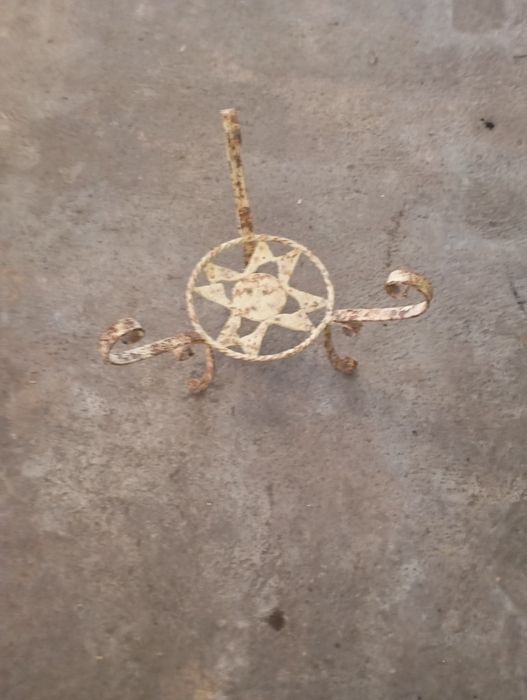 Vendo esta peça muita bonita