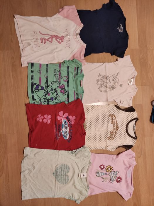Zestaw ubranek paka dla dziewczynki rozmiar 122 - 128  Z8