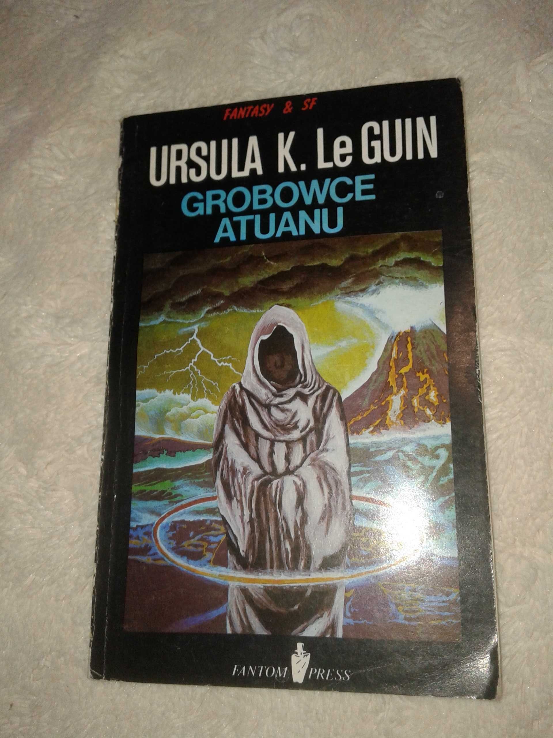 Grobowce Atuanu - Ursula K. Le Guin