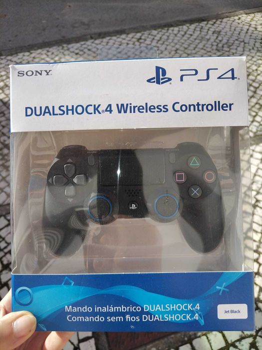 Comando sem fios Sony DUALSHOCK 4 para a PlayStation 4