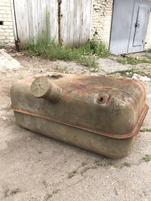 Продам бензобак на ЗИЛ колхозник