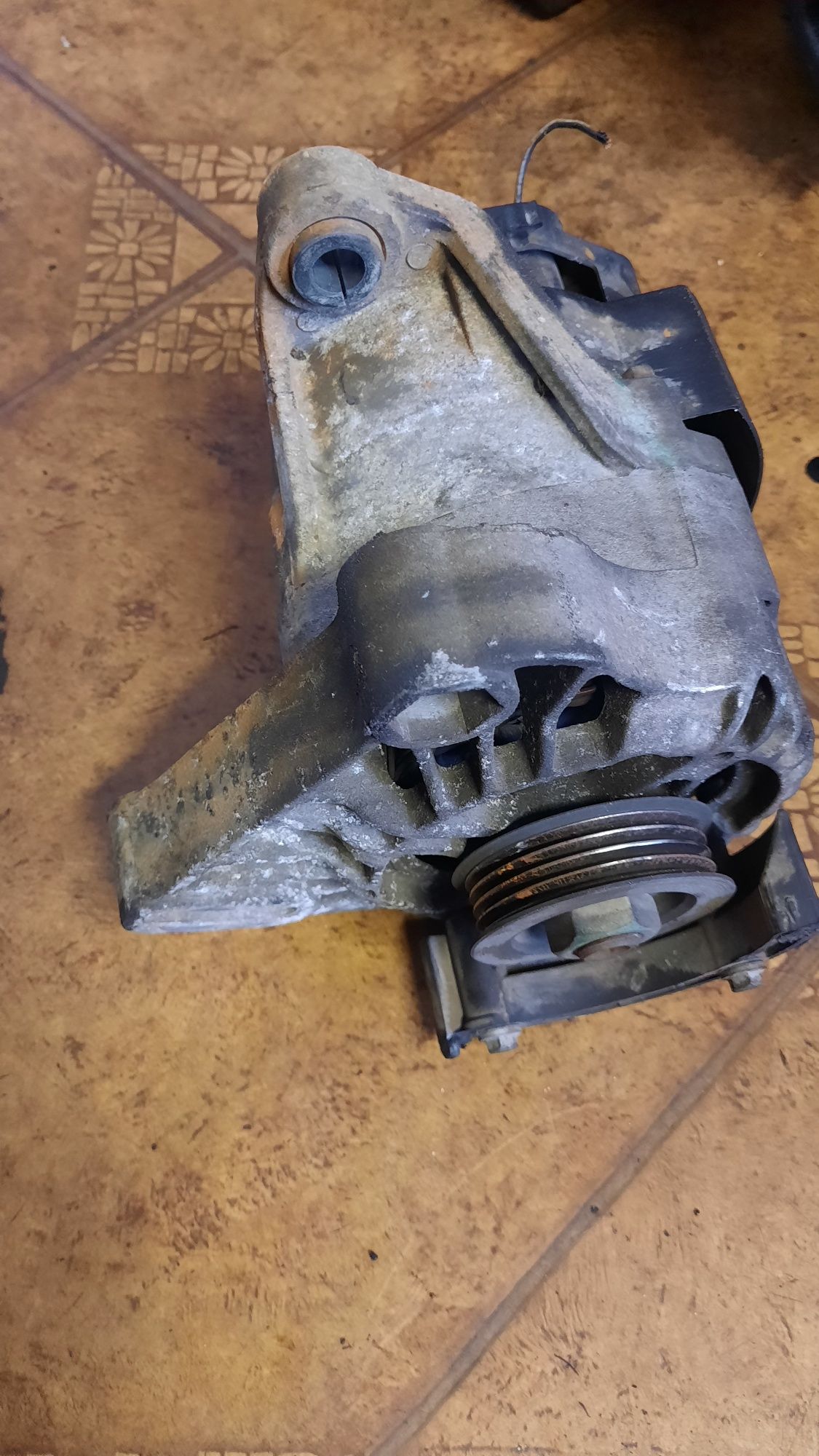Alternator   Fiat Punto 1,2  1,1  633.216,04 A115. 75A