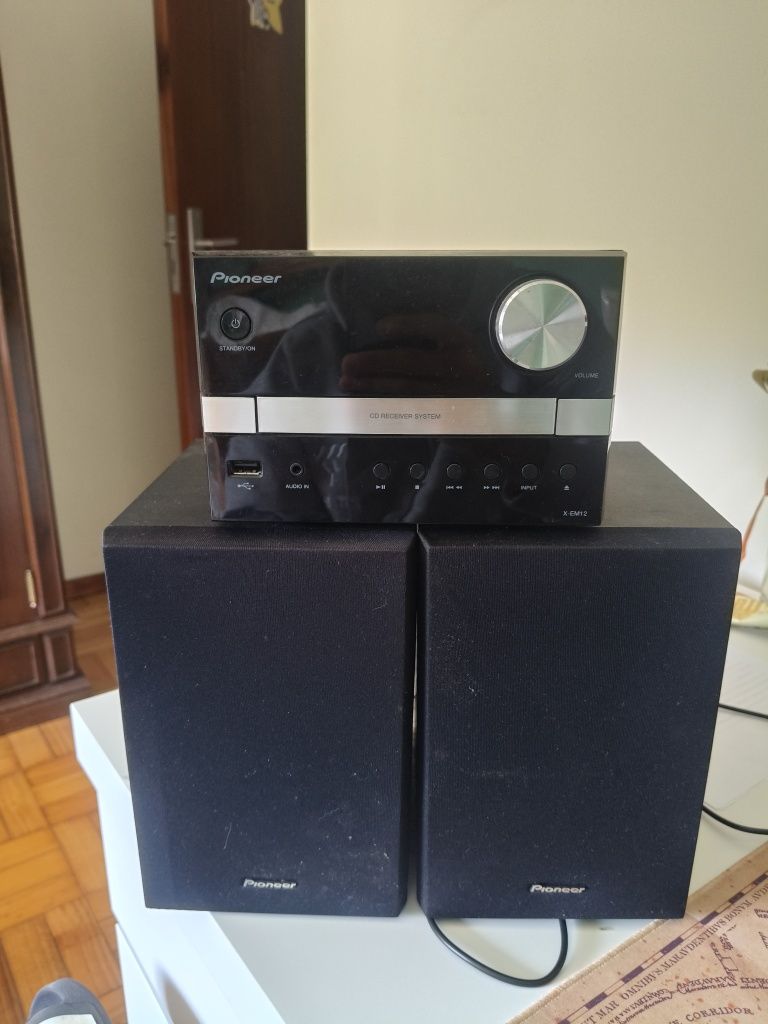 Micro System Pioneer X-EM12 com colunas e comando – Excelente estado