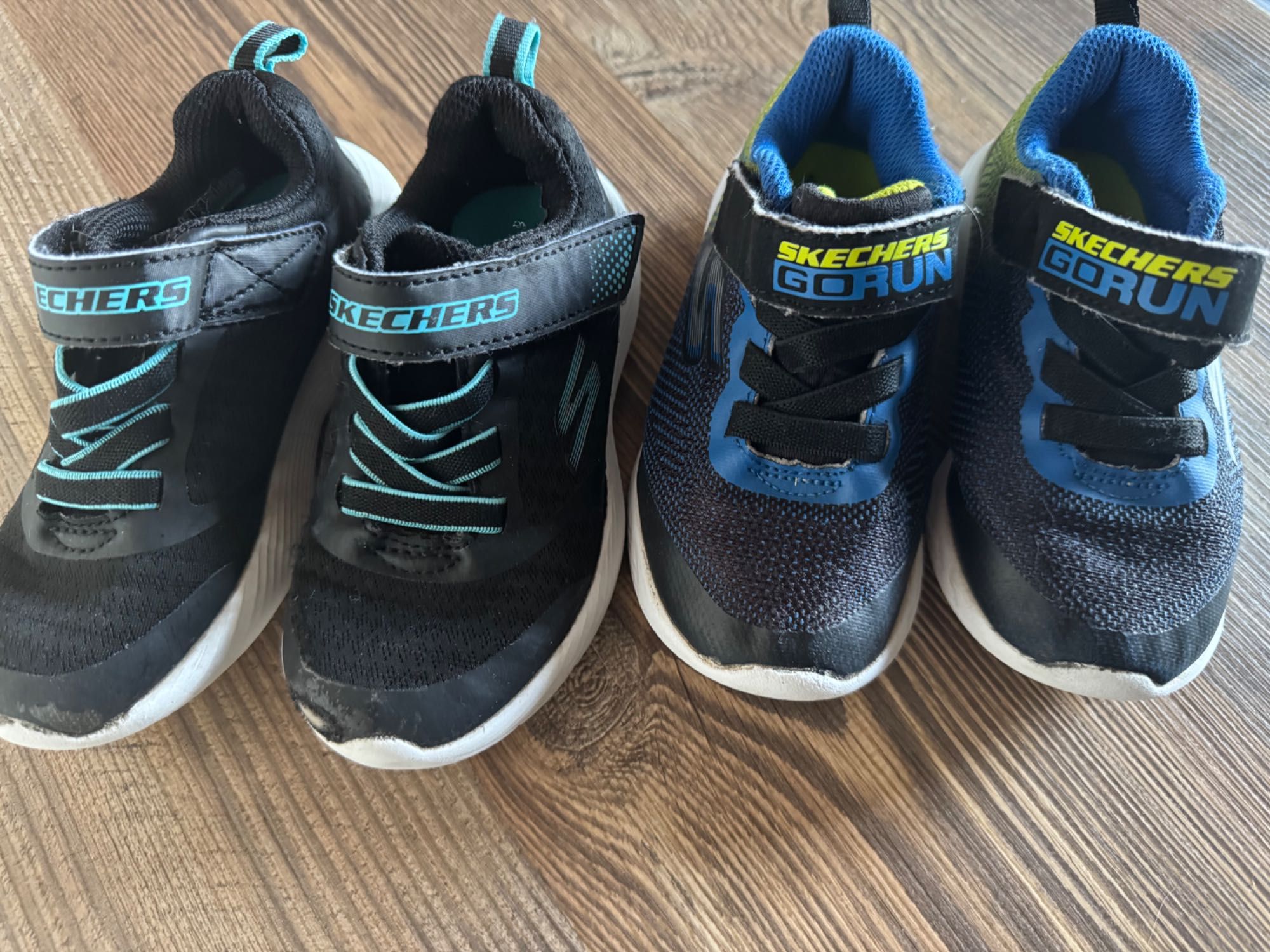 Кроссовки SKECHERS для мальчика  24 размер