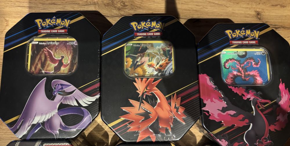Crown Zenith tins, pokemon go, boosters, klara /Cyrus Collection