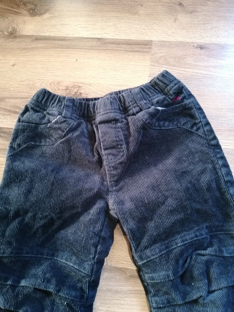 Sztruksowe spodnie rozm. 98