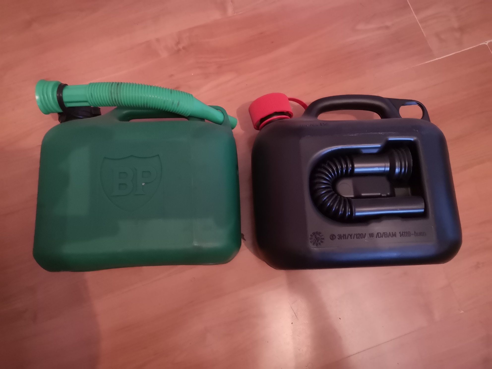 Kanister  5l plastikowy