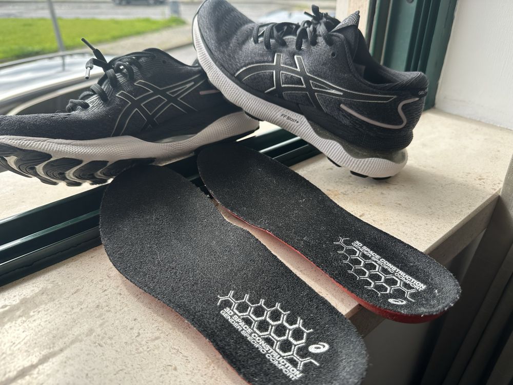 Sapatilhas ASICS Gel - Nimbus 24