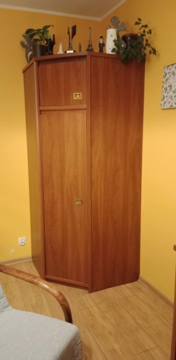 Sprzedam szafę narożną+ komodę