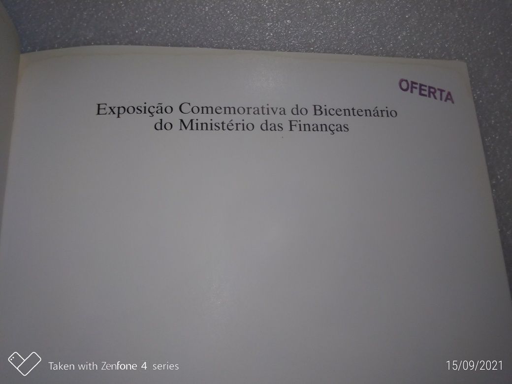 Livro Exposição Comemorativa do Bicentenário do Ministério da finanças