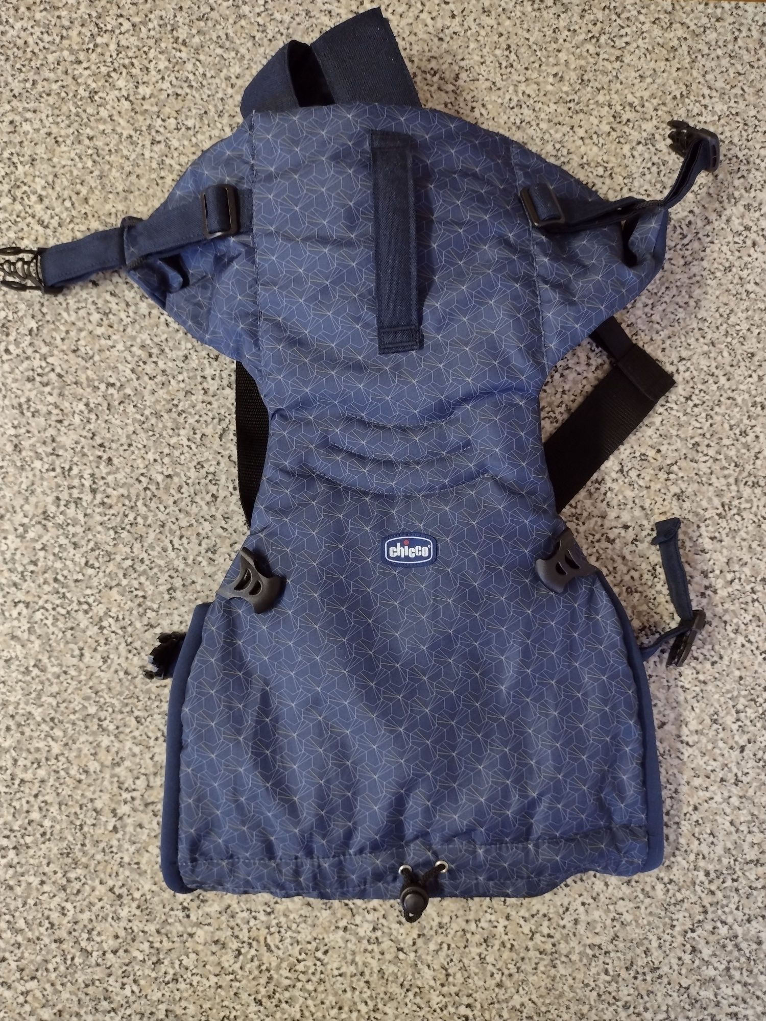 Porta bebe / Marsúpio Chicco Easyfit

Vendo novo, usei 2x para caminha