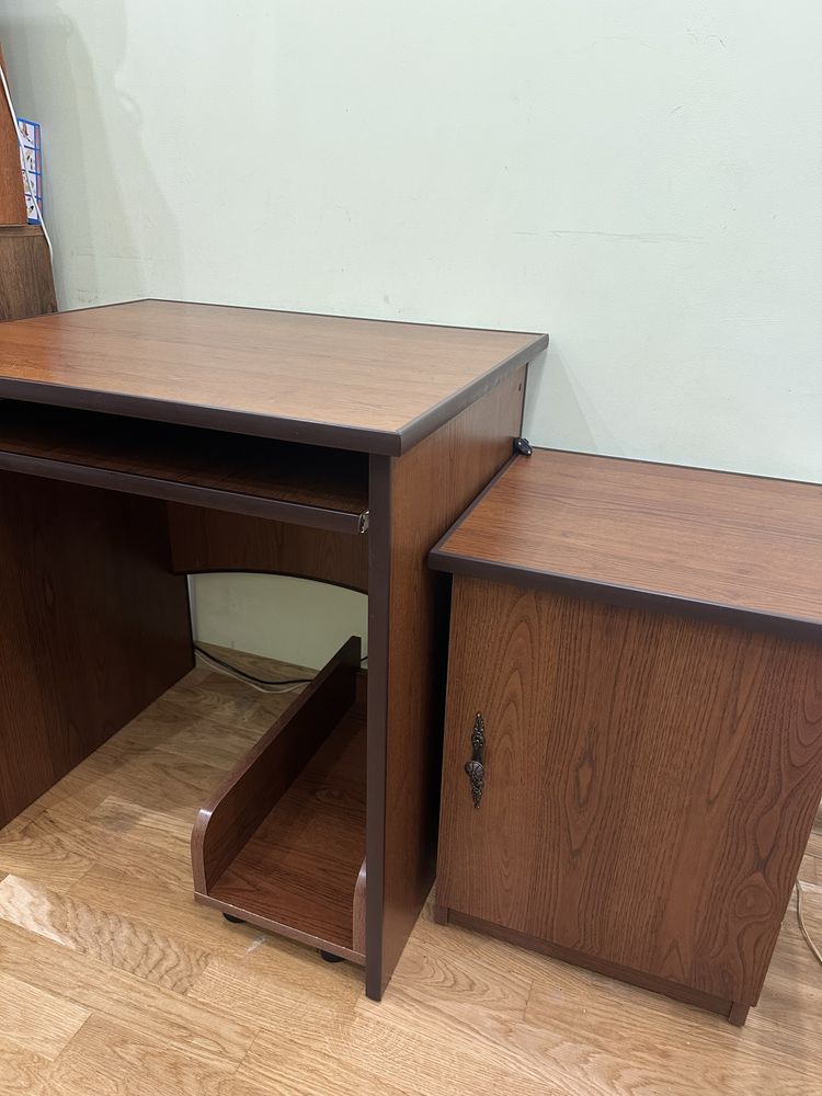 Письмовий комп’ютерний офісний стіл парта тумба