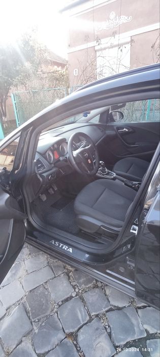 Опель Астра j Sport 2013