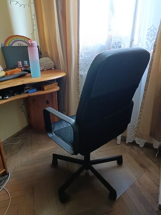 Krzesło obrotowe Ikea renberget