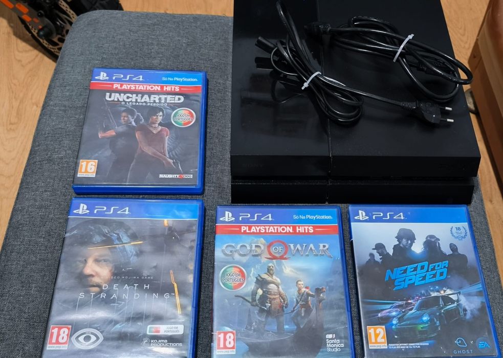 Ps4 Black em funcionamento normal