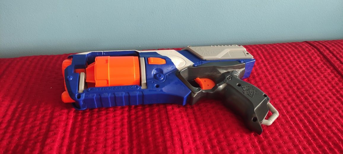 Nerf Strongarm + 12 strzałek