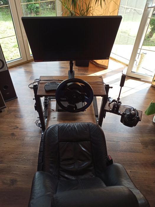 Stanowisko do SIMRACINGU + fotel  - Sim Racing