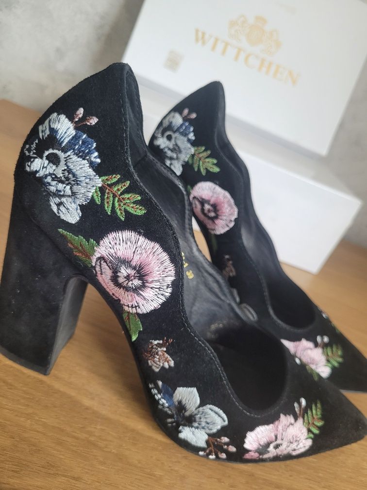 Buty damskie na obcasie Wittchen r. 39 skórzane