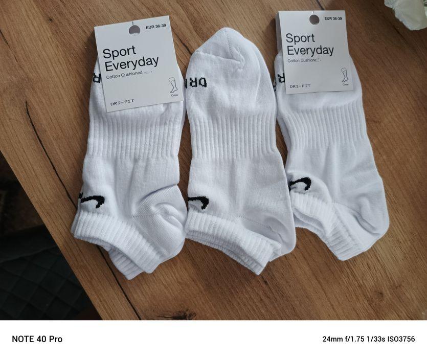 Skarpety Nike rozmiar 36-39, wyprzedaż cena 100zł za 20 par