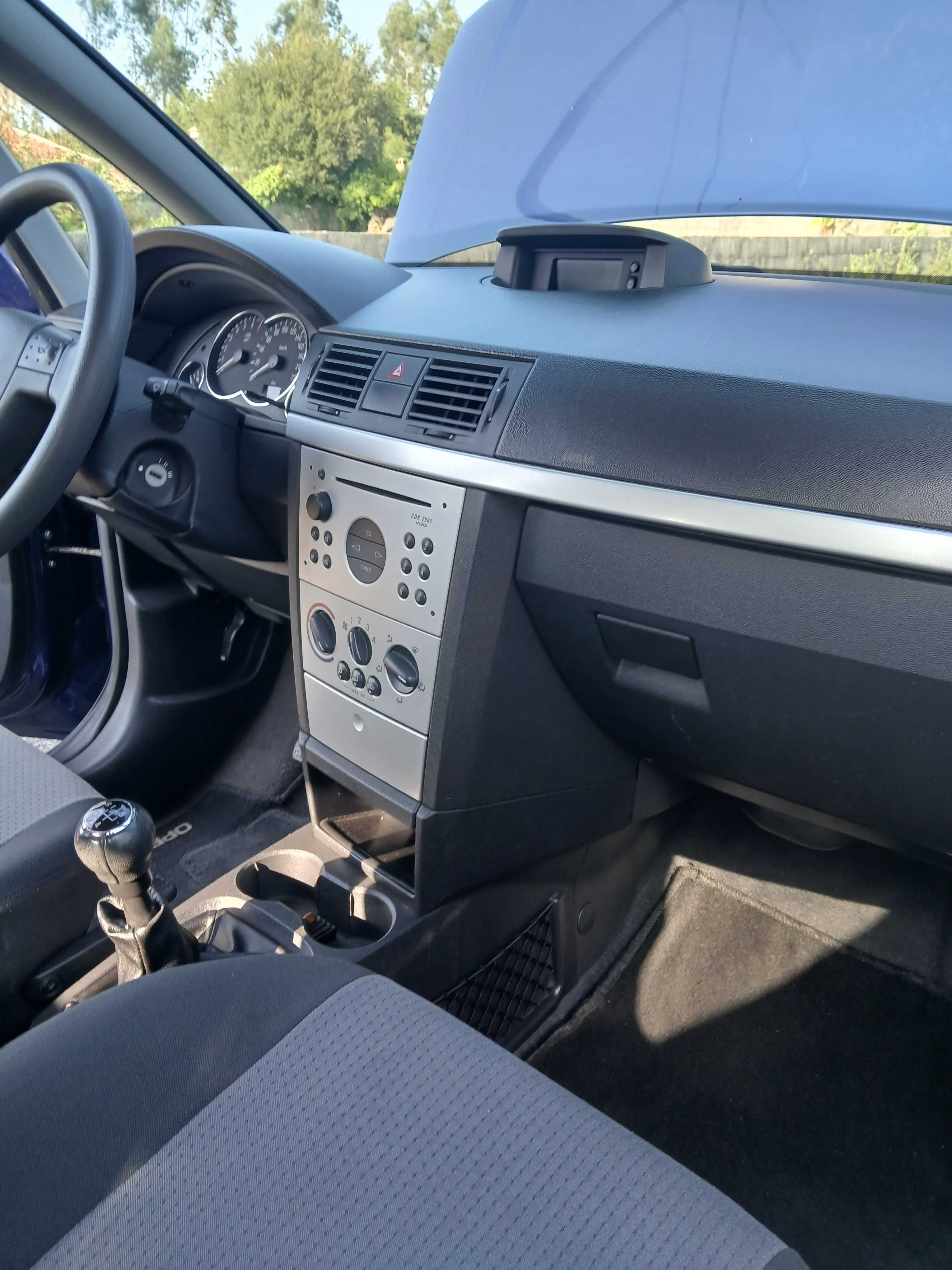 Opel meriva em muito bom estado