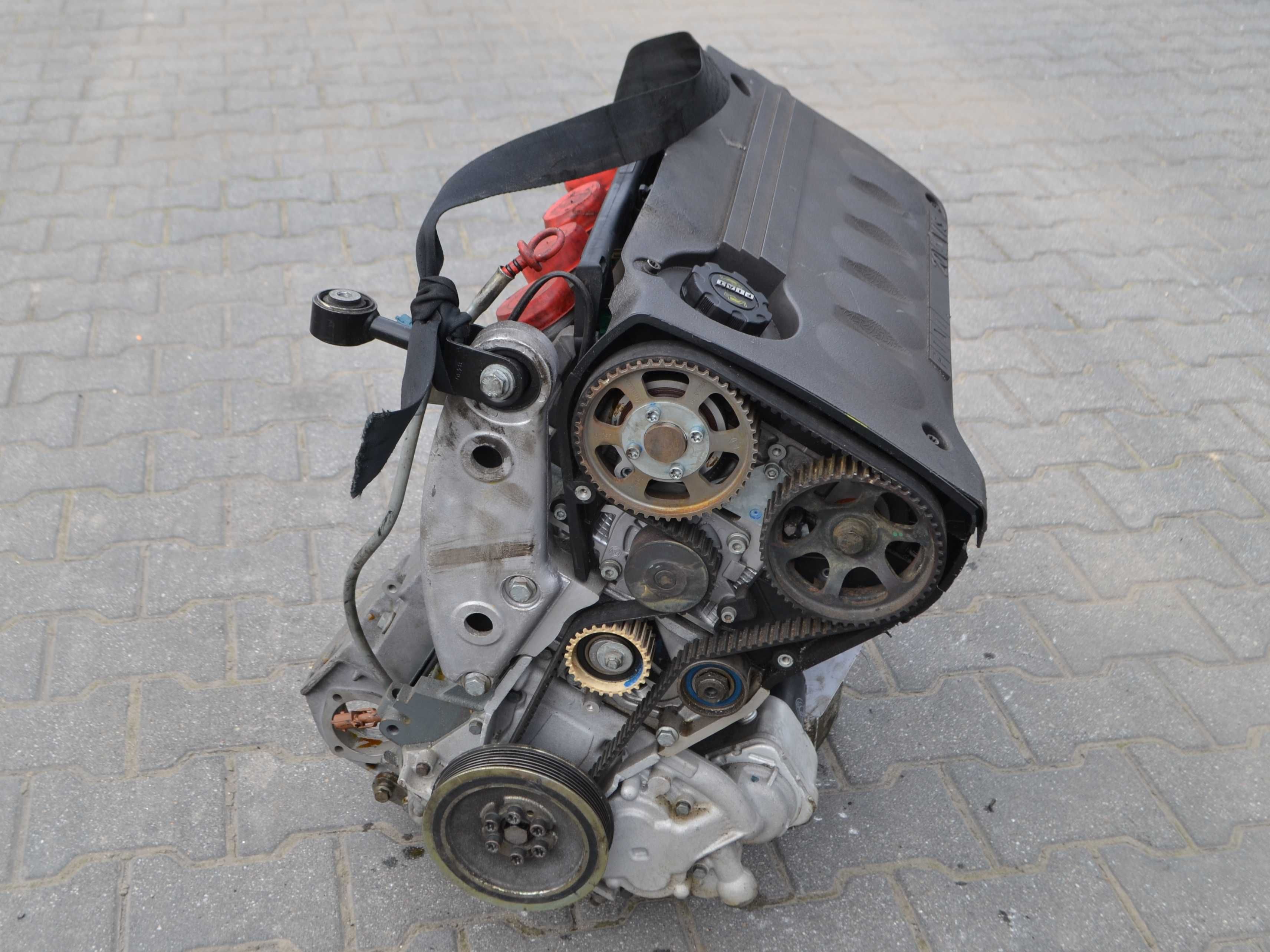 Silnik FIAT Coupe 2.0 20V R5  182B3000  114000km