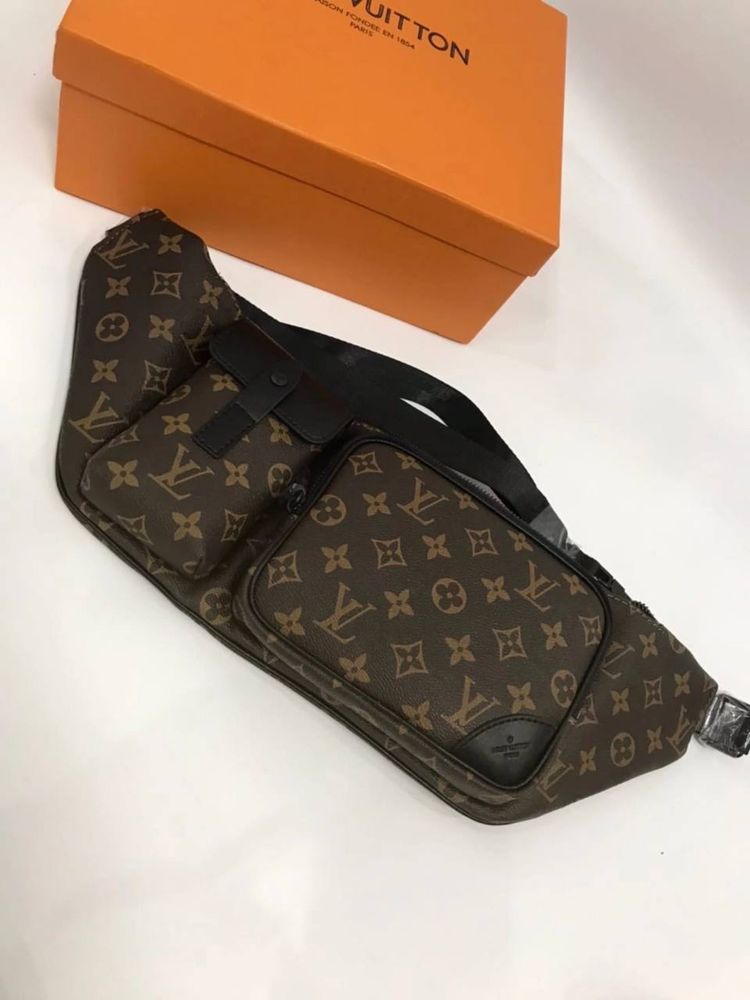 Сумочка бананка слінг в стилі louis vuitton