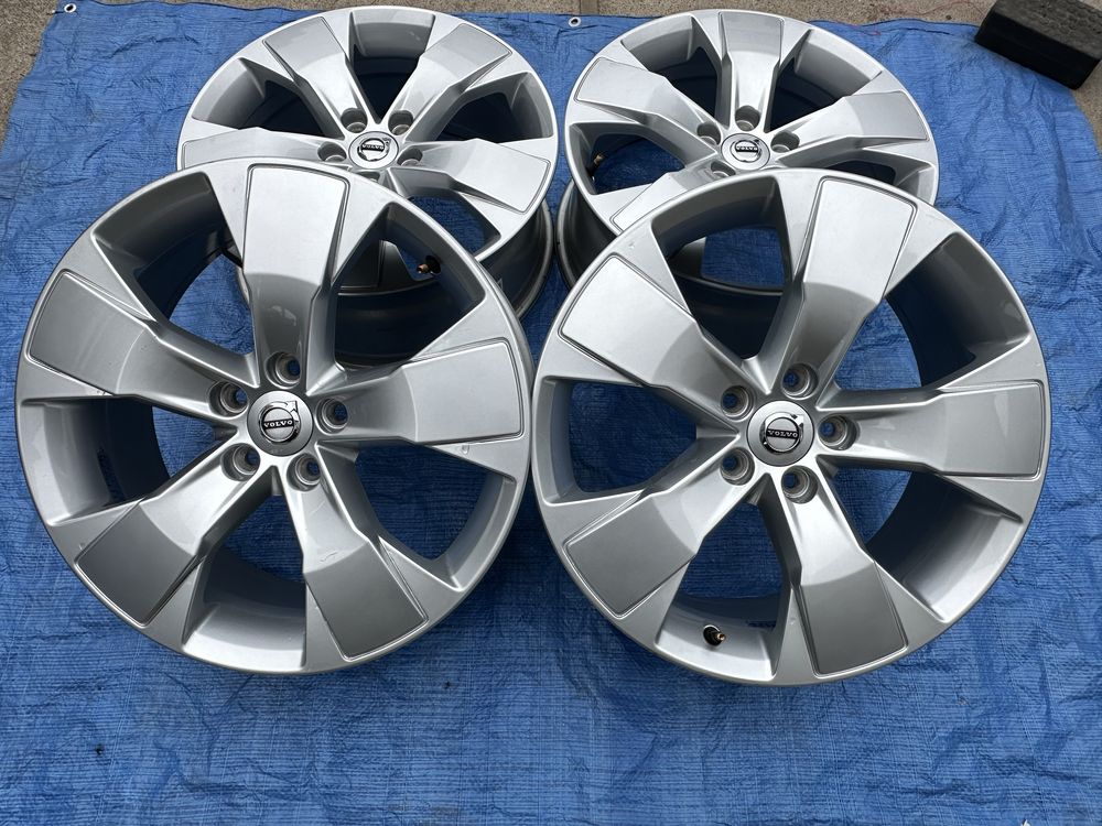 Felgi aluminiowe 18 5x108 Volvo XC 40 XC 60 XC 90