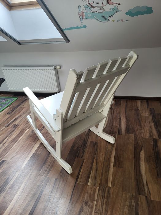 Drewniany fotel bujany fotel do karmienia