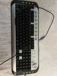 Teclado de computador com entrada PS/2